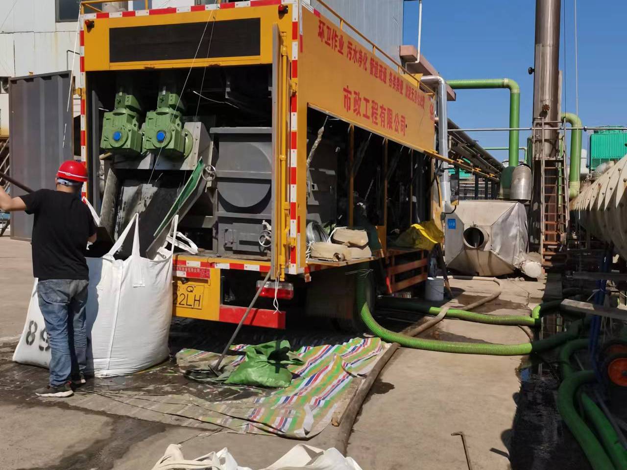 治多淤泥压干处理